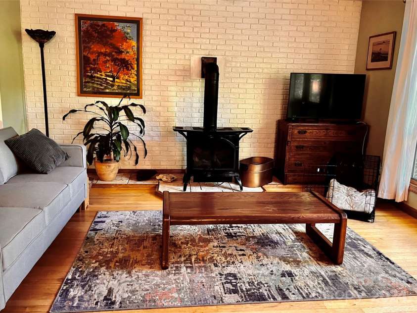 585 Nottingham Road, Brevard, NC 28712.  MLS# CAR4207707, YatesRealty ID 516. Living room/great room