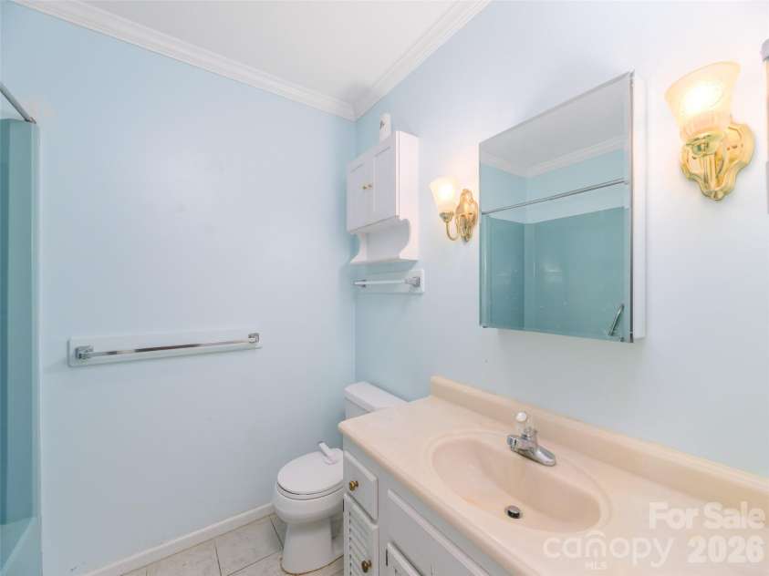 209 Trappers Trail, Hendersonville, NC 28739.  MLS# CAR4423581, YatesRealty ID 51600. 