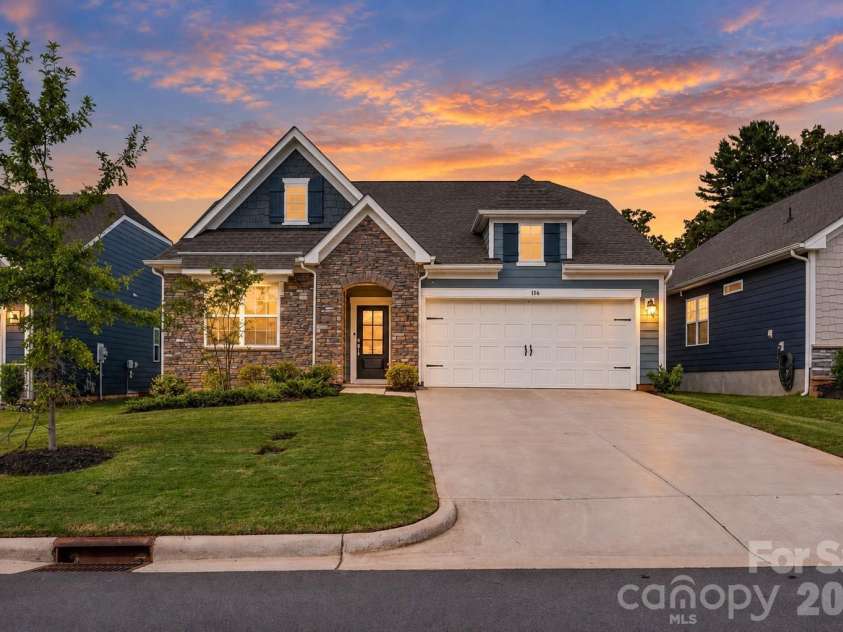 156 White Apple Way, Statesville, NC 28625.  MLS# CAR4423420, YatesRealty ID 51601. 