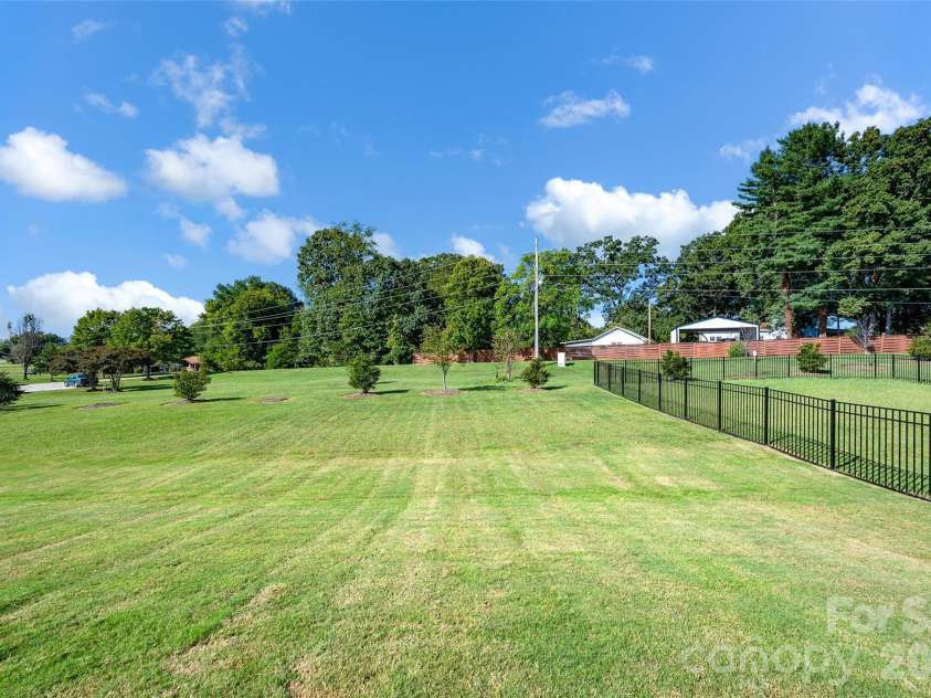 156 White Apple Way, Statesville, NC 28625.  MLS# CAR4423420, YatesRealty ID 51601. 