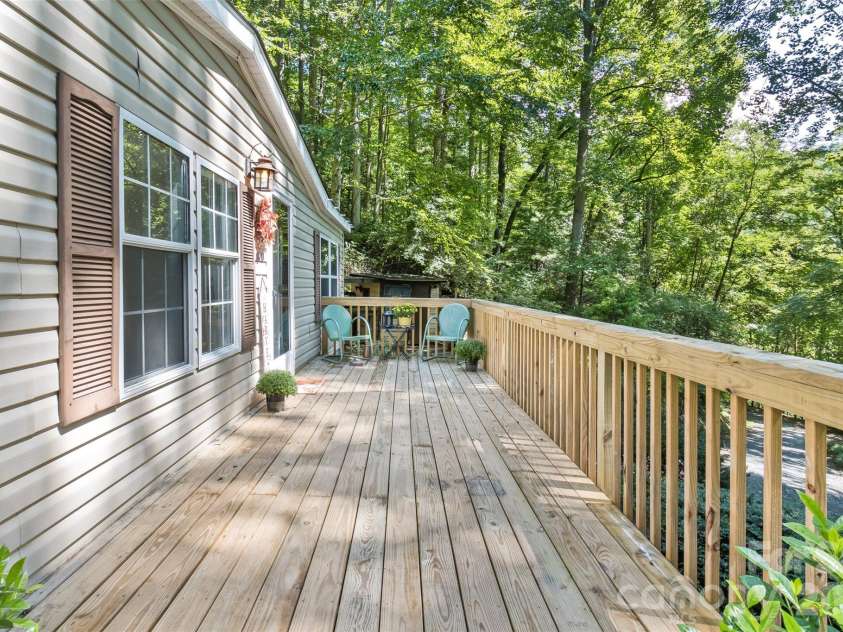 13 Cattail Drive, Sylva, NC 28779.  MLS# CAR4423552, YatesRealty ID 51604. Time to enjoy Nature!
