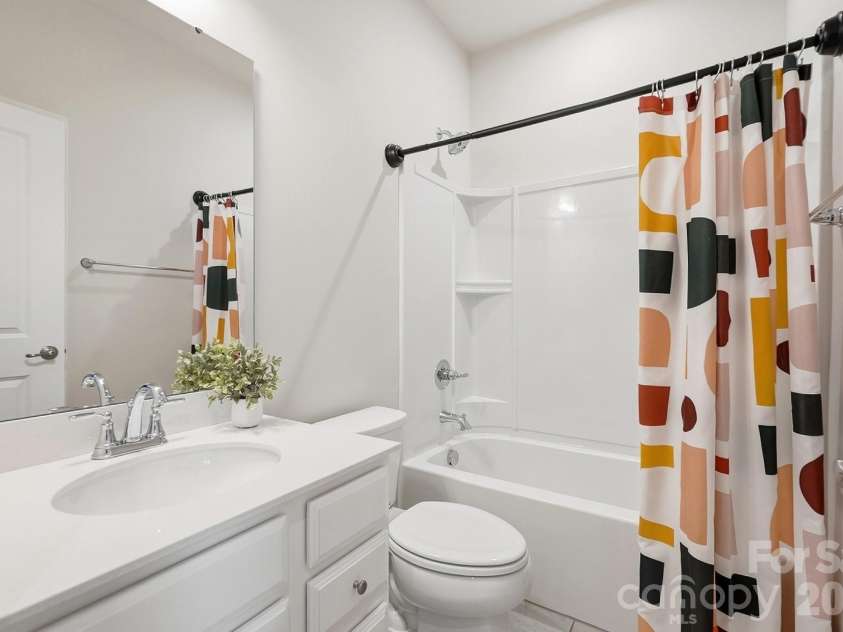 2606 Grantham Place Drive, Fort Mill, SC 29715.  MLS# CAR4423655, YatesRealty ID 51605. Full bath for bedroom 2 & 3