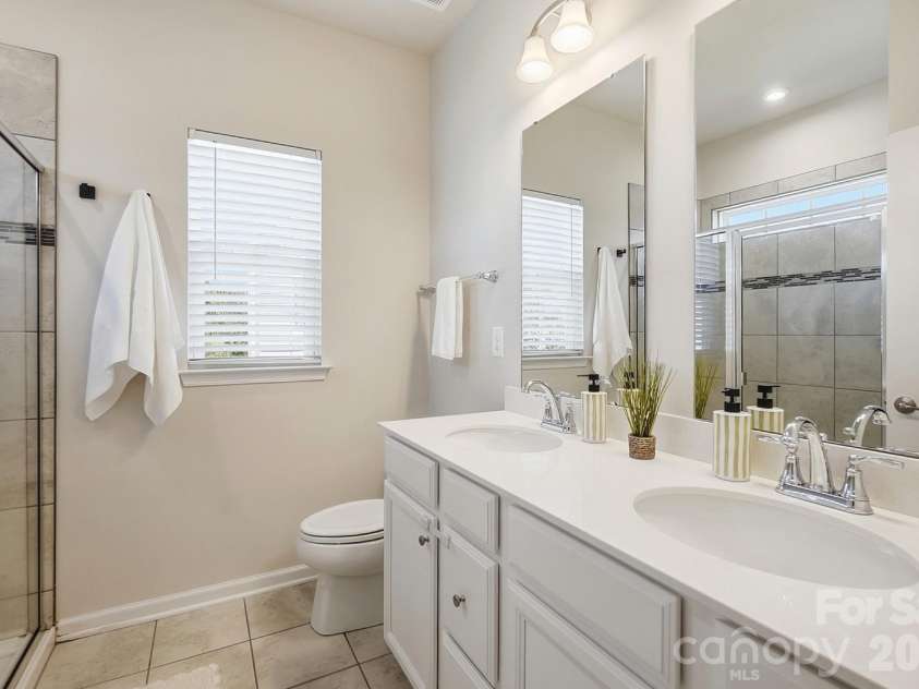 2606 Grantham Place Drive, Fort Mill, SC 29715.  MLS# CAR4423655, YatesRealty ID 51605. Primary Bathroom