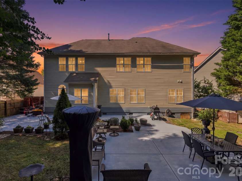 14923 Hawick Manor Lane, Pineville, NC 28134.  MLS# CAR4422293, YatesRealty ID 51609. 