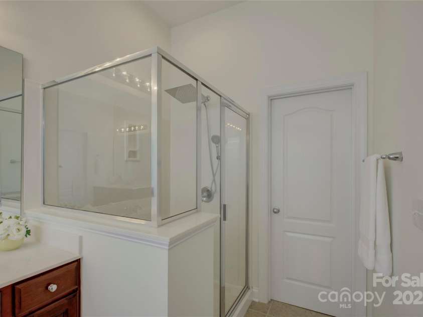 10029 Daufuskie Drive, Charlotte, NC 28278.  MLS# CAR4204538, YatesRealty ID 5161. 