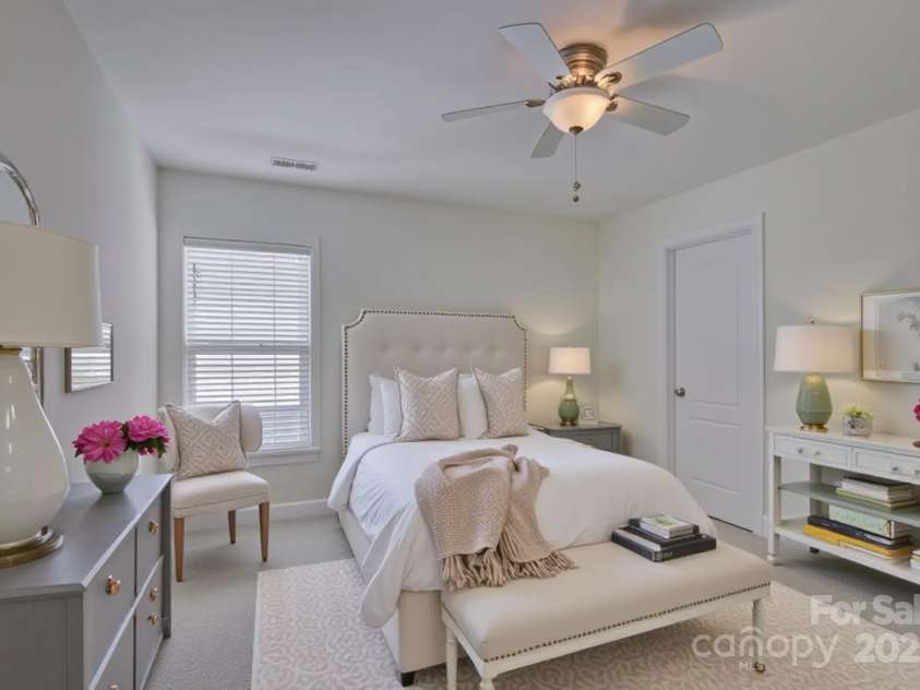 10029 Daufuskie Drive, Charlotte, NC 28278.  MLS# CAR4204538, YatesRealty ID 5161. Virtually staged en suite bedroom 2.