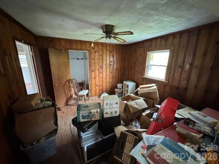 408 Clark Boulevard, Charlotte, NC 28262.  MLS# CAR4360135, YatesRealty ID 5161. 
