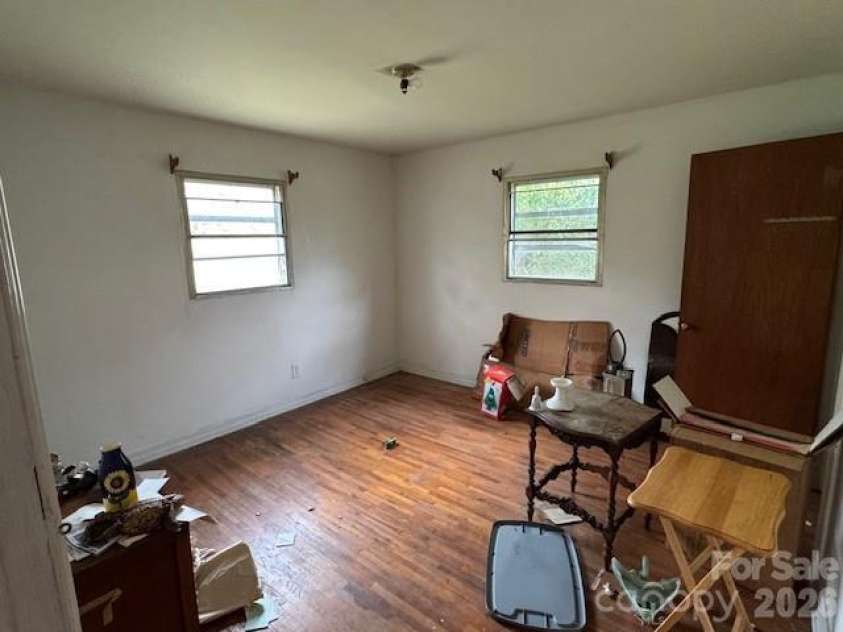 408 Clark Boulevard, Charlotte, NC 28262.  MLS# CAR4360135, YatesRealty ID 5161. 