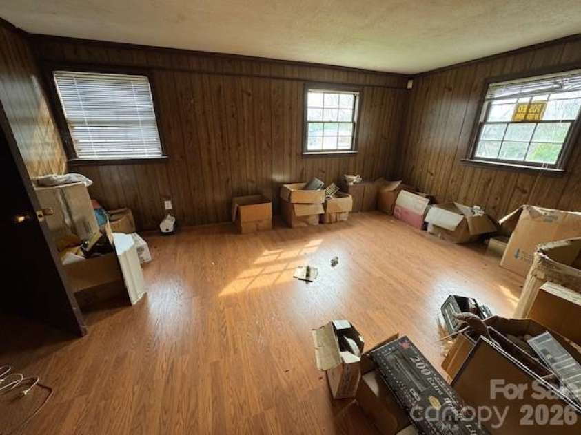 408 Clark Boulevard, Charlotte, NC 28262.  MLS# CAR4360135, YatesRealty ID 5161. 