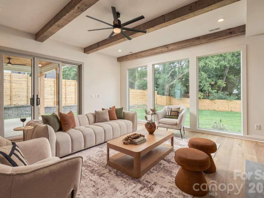 846 Belmont Avenue, Charlotte, NC 28205.  MLS# CAR4422854, YatesRealty ID 51612. 