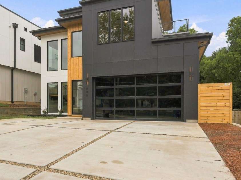 846 Belmont Avenue, Charlotte, NC 28205.  MLS# CAR4422854, YatesRealty ID 51612. 
