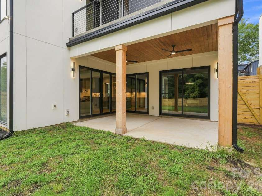 846 Belmont Avenue, Charlotte, NC 28205.  MLS# CAR4422854, YatesRealty ID 51612. 
