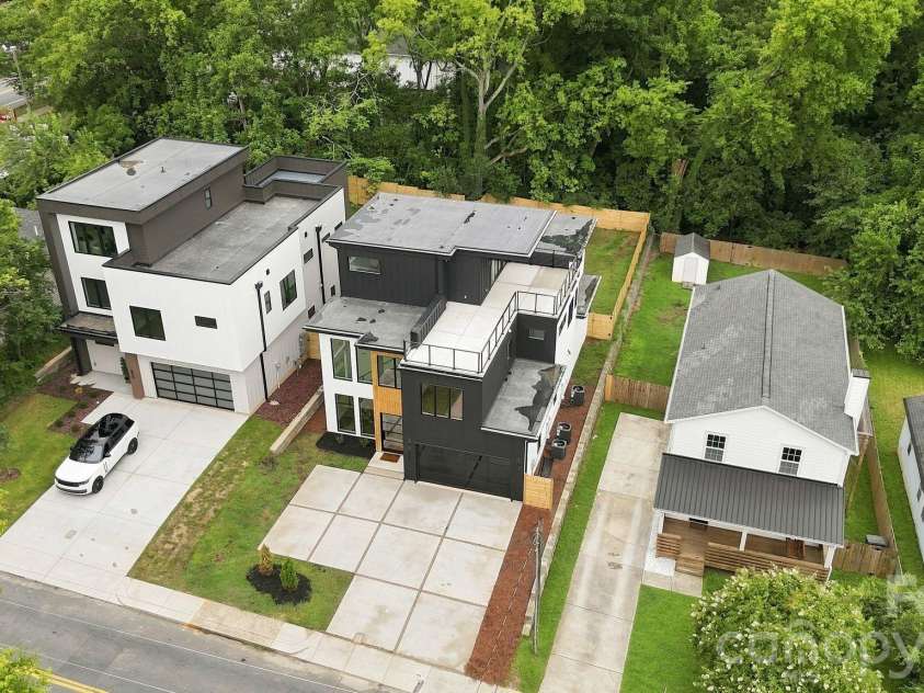 846 Belmont Avenue, Charlotte, NC 28205.  MLS# CAR4422854, YatesRealty ID 51612. 