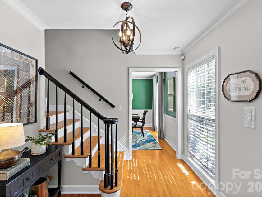 1109 Tuxedo Court, Charlotte, NC 28211.  MLS# CAR4423114, YatesRealty ID 51615. 