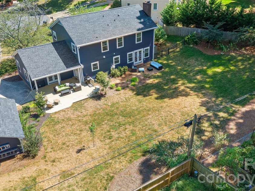 1109 Tuxedo Court, Charlotte, NC 28211.  MLS# CAR4423114, YatesRealty ID 51615. 