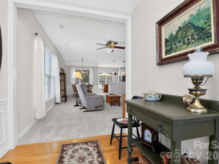 9247 Elrose Place, Charlotte, NC 28277.  MLS# CAR4424093, YatesRealty ID 51617. Foyer