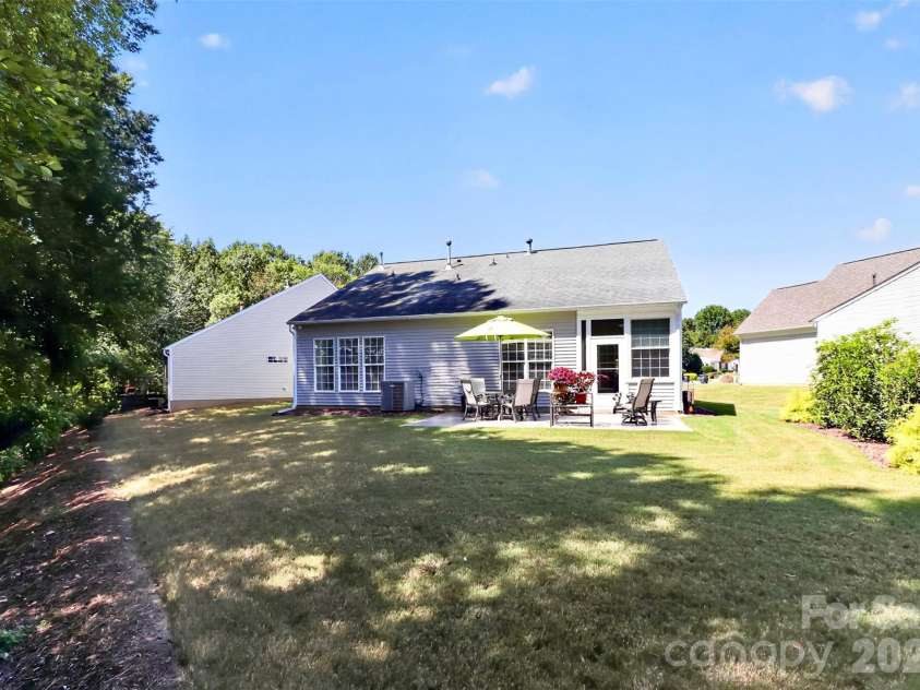 9247 Elrose Place, Charlotte, NC 28277.  MLS# CAR4424093, YatesRealty ID 51617. Rear yard area