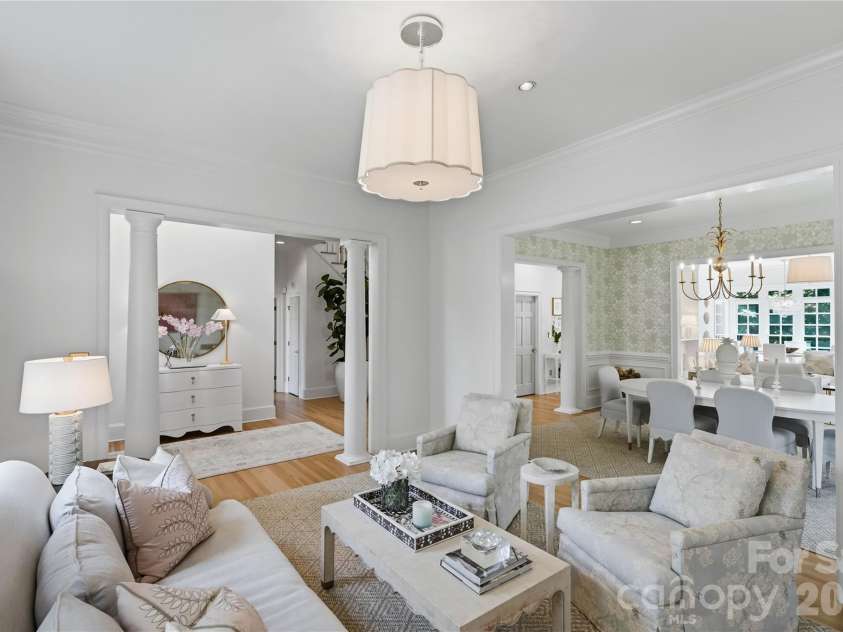 2606 Sheffield Crescent Court, Charlotte, NC 28226.  MLS# CAR4422877, YatesRealty ID 51618. 