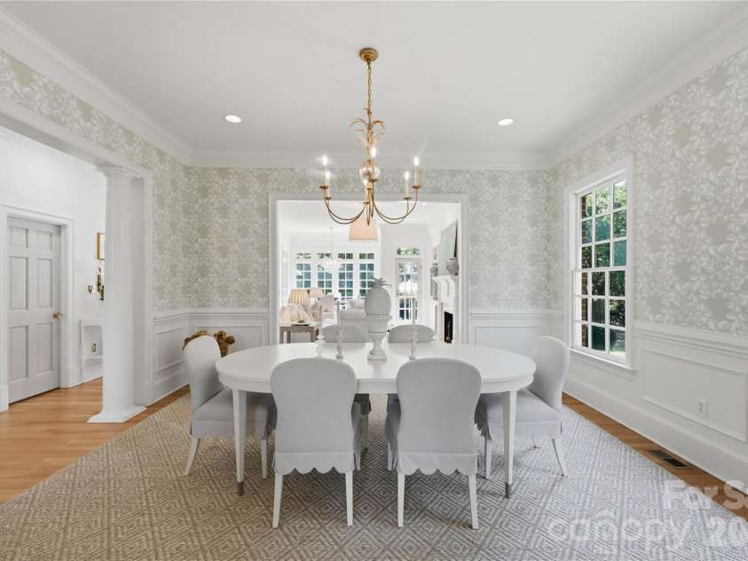 2606 Sheffield Crescent Court, Charlotte, NC 28226.  MLS# CAR4422877, YatesRealty ID 51618. 