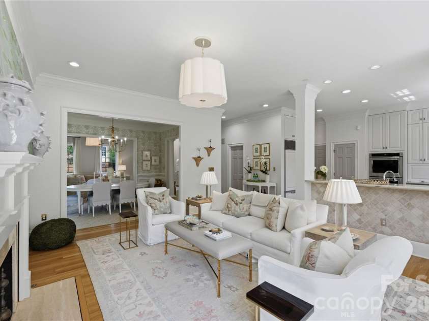 2606 Sheffield Crescent Court, Charlotte, NC 28226.  MLS# CAR4422877, YatesRealty ID 51618. 