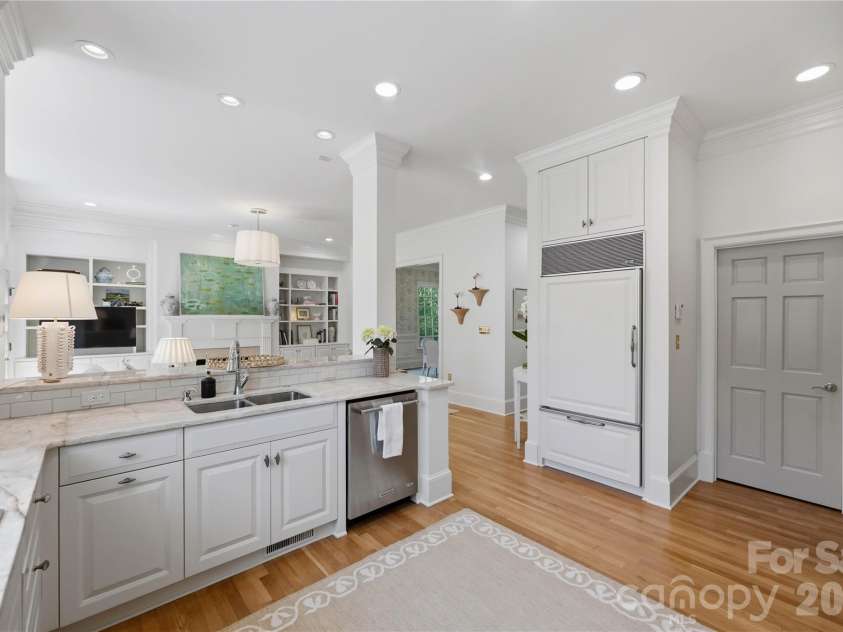 2606 Sheffield Crescent Court, Charlotte, NC 28226.  MLS# CAR4422877, YatesRealty ID 51618. 