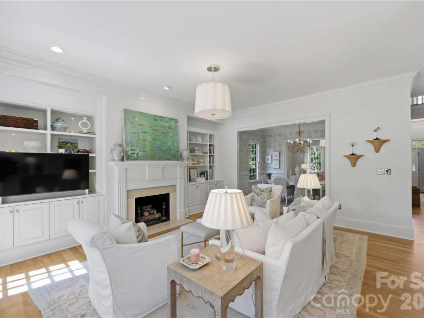 2606 Sheffield Crescent Court, Charlotte, NC 28226.  MLS# CAR4422877, YatesRealty ID 51618. 