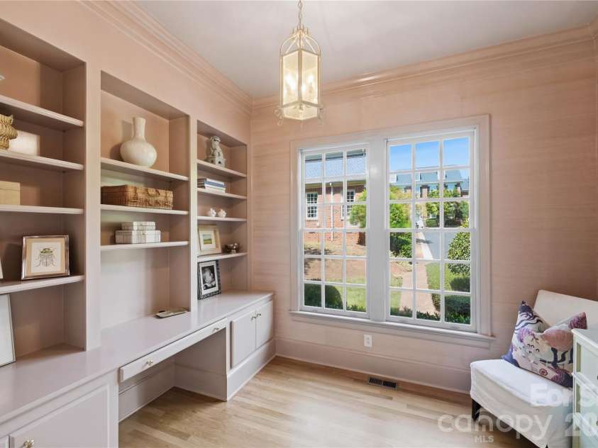 2606 Sheffield Crescent Court, Charlotte, NC 28226.  MLS# CAR4422877, YatesRealty ID 51618. 