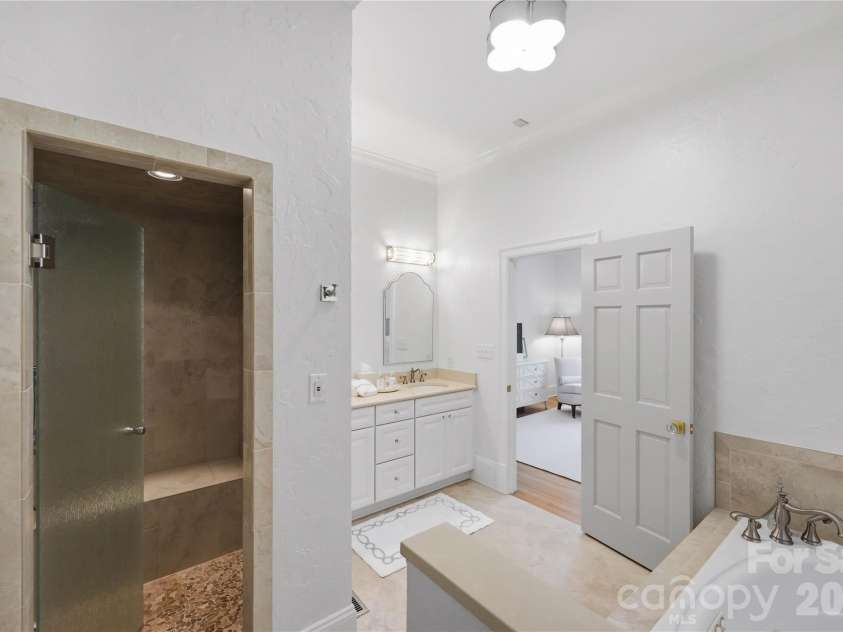 2606 Sheffield Crescent Court, Charlotte, NC 28226.  MLS# CAR4422877, YatesRealty ID 51618. 