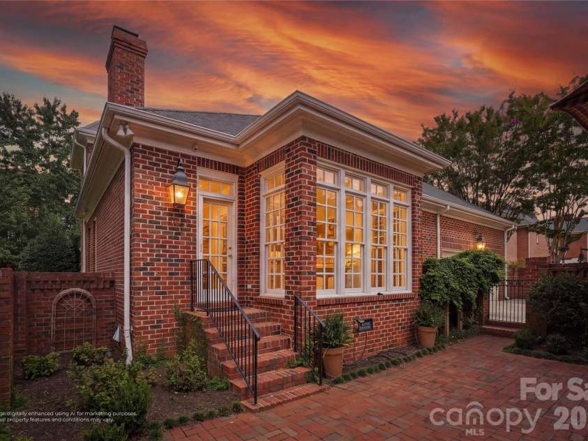 2606 Sheffield Crescent Court, Charlotte, NC 28226.  MLS# CAR4422877, YatesRealty ID 51618. 