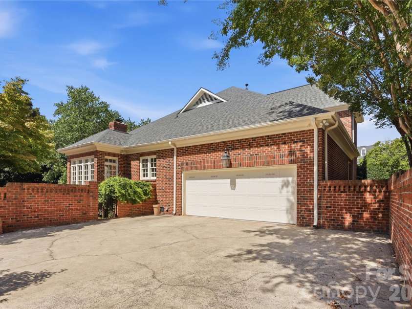 2606 Sheffield Crescent Court, Charlotte, NC 28226.  MLS# CAR4422877, YatesRealty ID 51618. 