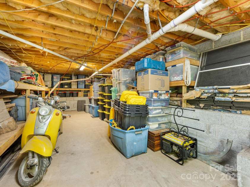 1395 Roundstone Road, Sherrills Ford, NC 28673.  MLS# CAR4243971, YatesRealty ID 5162. 