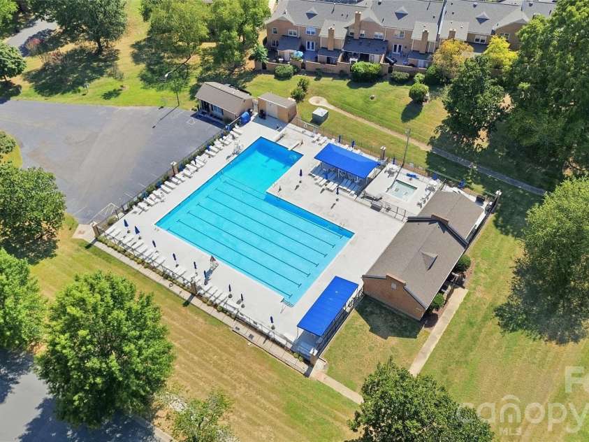 6816 Dumbarton Drive, Charlotte, NC 28210.  MLS# CAR4423174, YatesRealty ID 51621. Just a few steps the Community Pool!