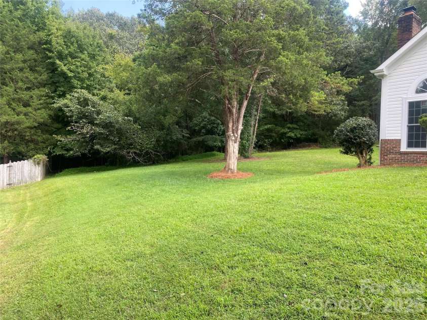 11101 Deerpath Court, Charlotte, NC 28262.  MLS# CAR4420188, YatesRealty ID 51623. 