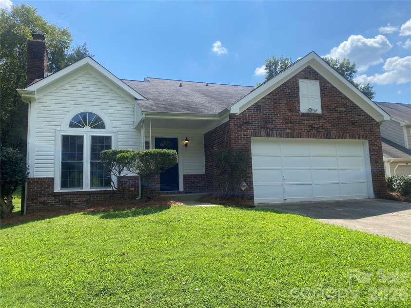11101 Deerpath Court, Charlotte, NC 28262.  MLS# CAR4420188, YatesRealty ID 51623. 