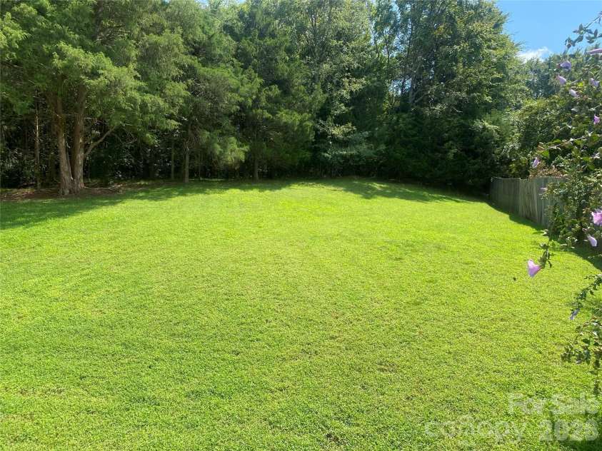 11101 Deerpath Court, Charlotte, NC 28262.  MLS# CAR4420188, YatesRealty ID 51623. 