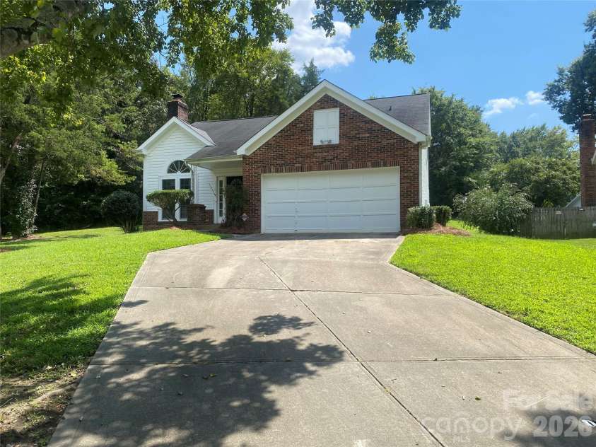11101 Deerpath Court, Charlotte, NC 28262.  MLS# CAR4420188, YatesRealty ID 51623. 