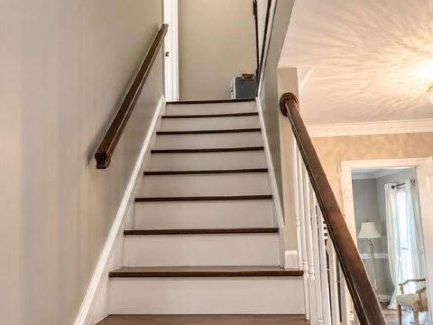 3709 Stoneglen Path, Charlotte, NC 28269.  MLS# CAR4419830, YatesRealty ID 51624. Beautiful wood stairs