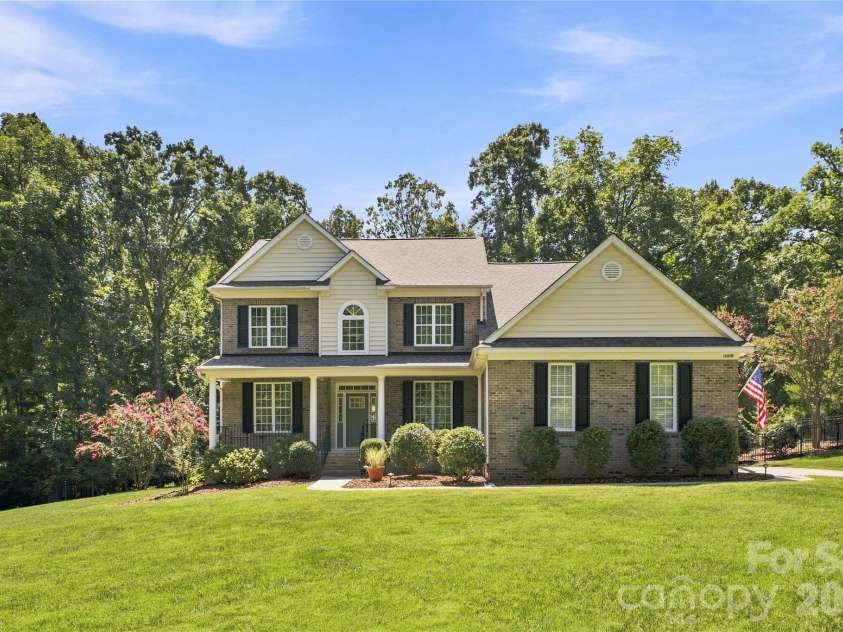 11019 King George Lane, Waxhaw, NC 28173.  MLS# CAR4418983, YatesRealty ID 51626. 