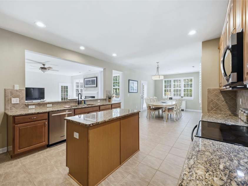 11019 King George Lane, Waxhaw, NC 28173.  MLS# CAR4418983, YatesRealty ID 51626. 