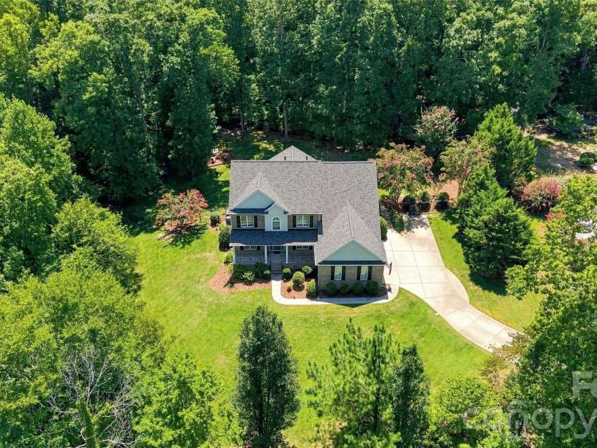 11019 King George Lane, Waxhaw, NC 28173.  MLS# CAR4418983, YatesRealty ID 51626. 