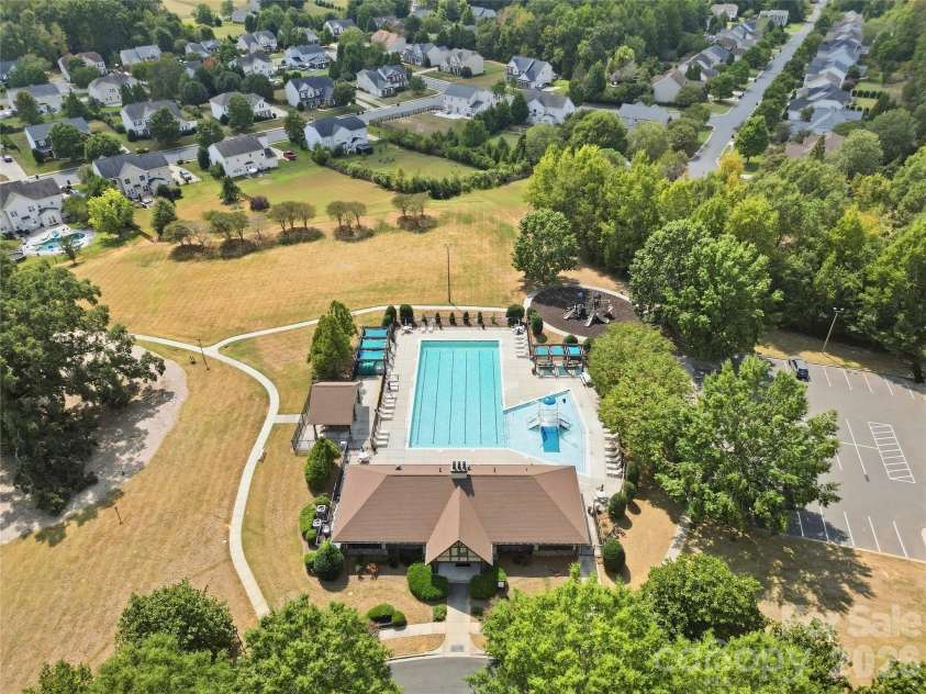 11019 King George Lane, Waxhaw, NC 28173.  MLS# CAR4418983, YatesRealty ID 51626. Community Amenities