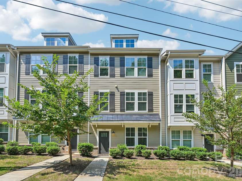739 Beaty Street, Davidson, NC 28036.  MLS# CAR4420114, YatesRealty ID 51627. 