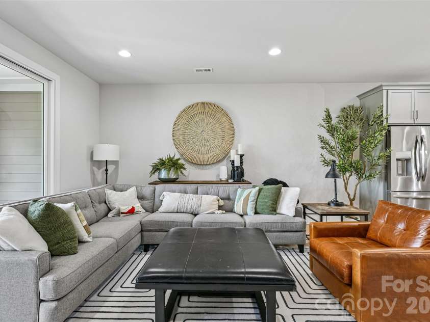 739 Beaty Street, Davidson, NC 28036.  MLS# CAR4420114, YatesRealty ID 51627. Living Room on 2nd Level