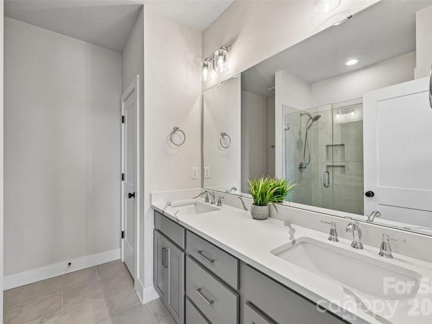 739 Beaty Street, Davidson, NC 28036.  MLS# CAR4420114, YatesRealty ID 51627. Primary Bathroom on 3rd Level