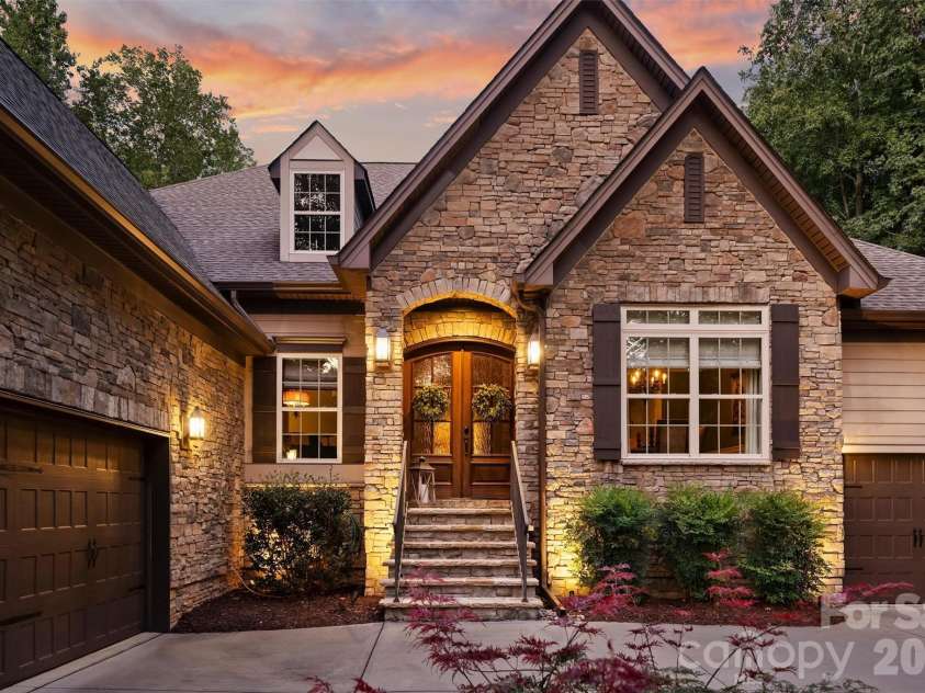 1237 Bromley Drive, Weddington, NC 28104.  MLS# CAR4418302, YatesRealty ID 51629. 