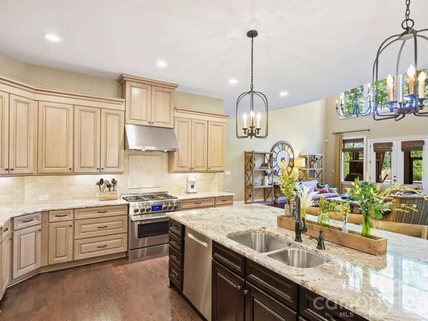 1237 Bromley Drive, Weddington, NC 28104.  MLS# CAR4418302, YatesRealty ID 51629. 