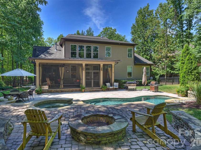 1237 Bromley Drive, Weddington, NC 28104.  MLS# CAR4418302, YatesRealty ID 51629. 