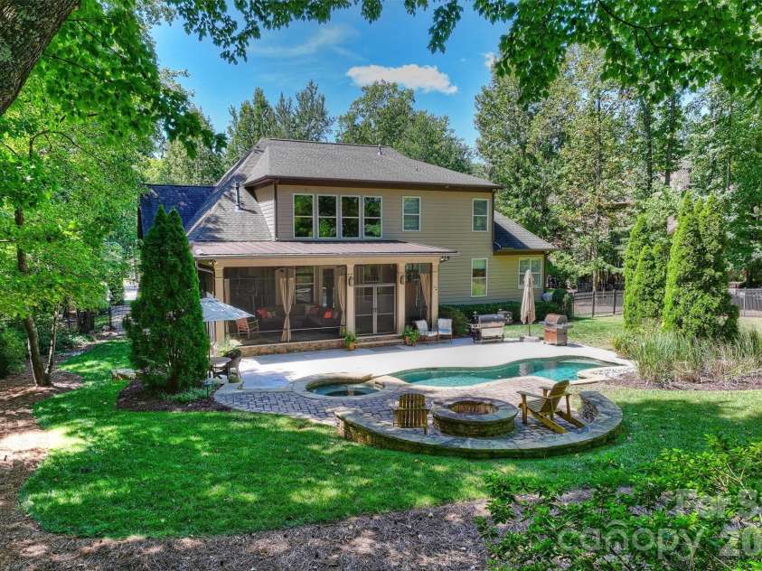 1237 Bromley Drive, Weddington, NC 28104.  MLS# CAR4418302, YatesRealty ID 51629. 
