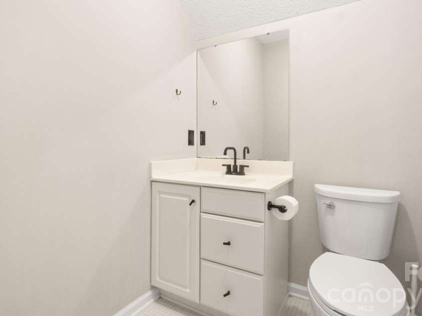 691 Carlton Drive, Gastonia, NC 28054.  MLS# CAR4357704, YatesRealty ID 5163. 