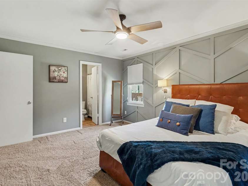 11407 Treebark Drive, Pineville, NC 28134.  MLS# CAR4418322, YatesRealty ID 51630. Master Bedroom